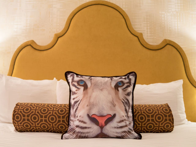 Guest-House-at-Graceland-Room-Suite-Tiger-Pillow-thumbs