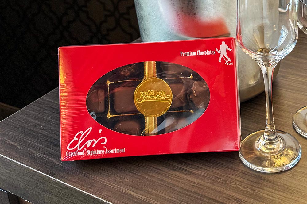 Guest House at Graceland Burning Love Package Chocolates Guest House at Graceland Burning Love Package Chocolates