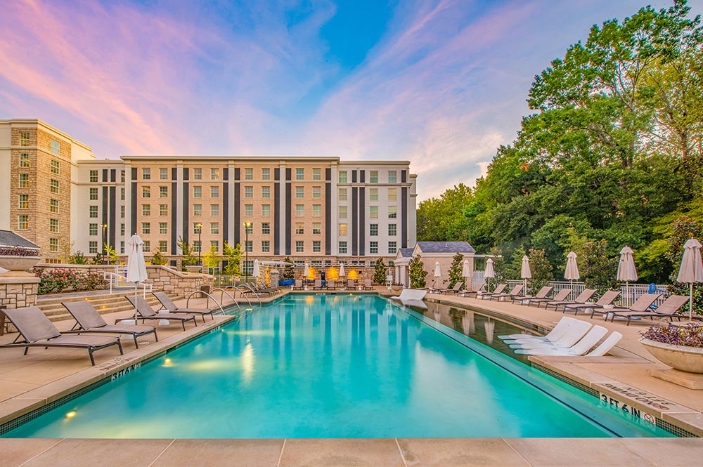 Guest House At Graceland Pool At Sunrise